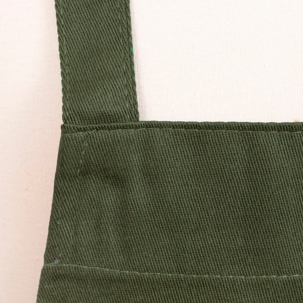 Apron, Bib, Utility, Hunter Green, One Size, Poly/Cotton Blend 1 - 1 EACH 502947